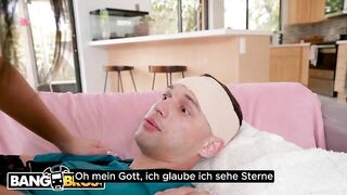 Lateinische Krankenschwester mit einem großen Arsch ist sehr sexy